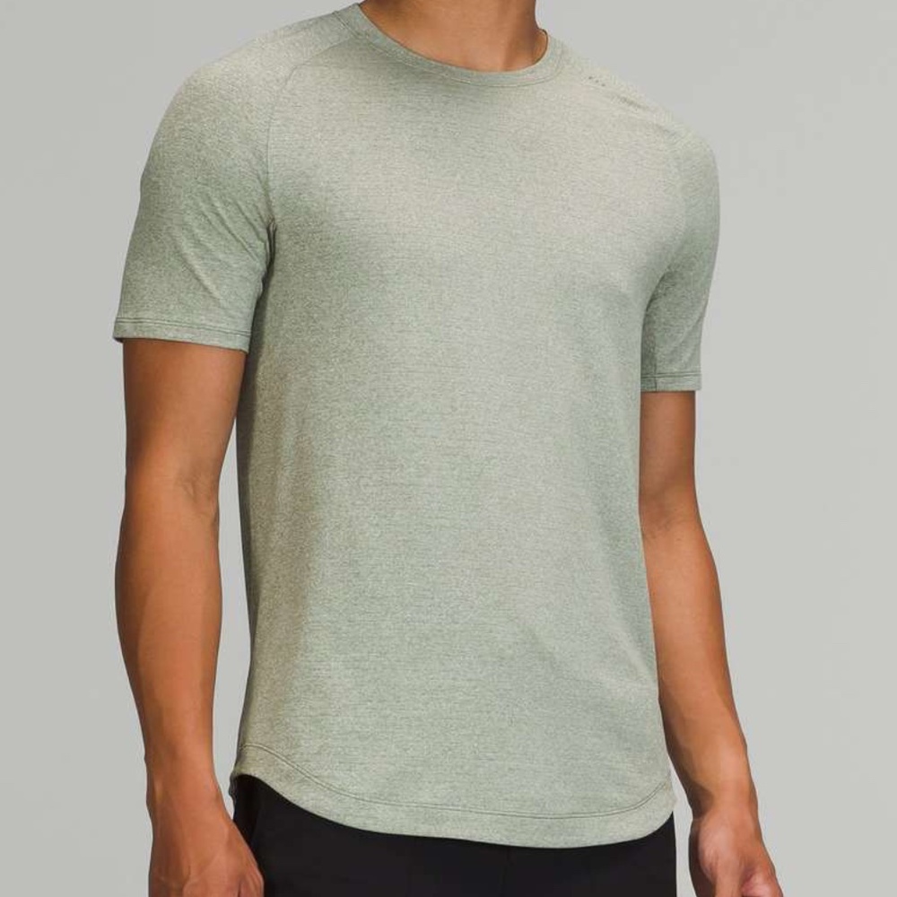 LULULEMON DRYSENSE SHORT SLEEVE SHIRT - M